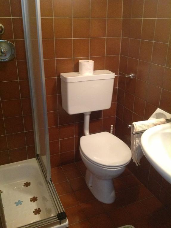 Garni Pineta Hotell San Martino in Badia Rum bild