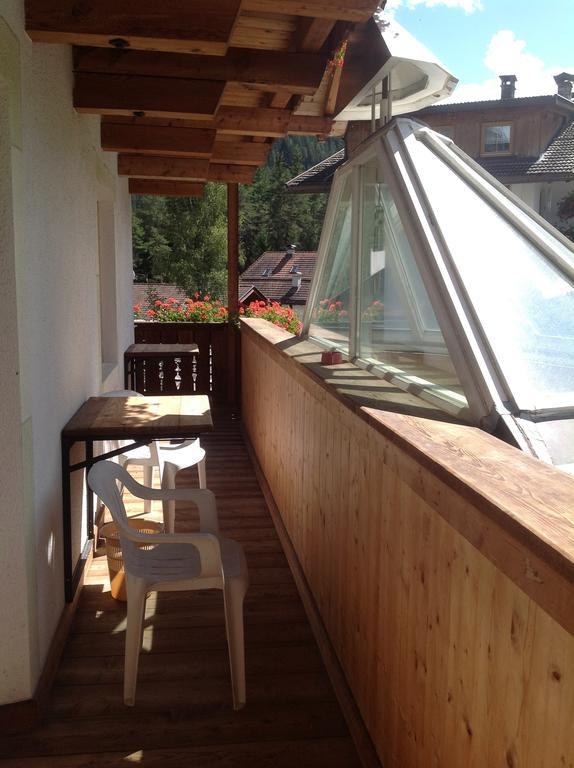 Garni Pineta Hotell San Martino in Badia Rum bild